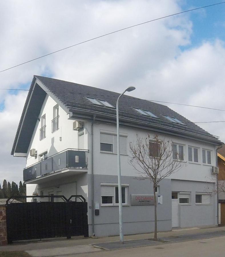 Dozsahaz Hotel Zalaegerszeg Buitenkant foto