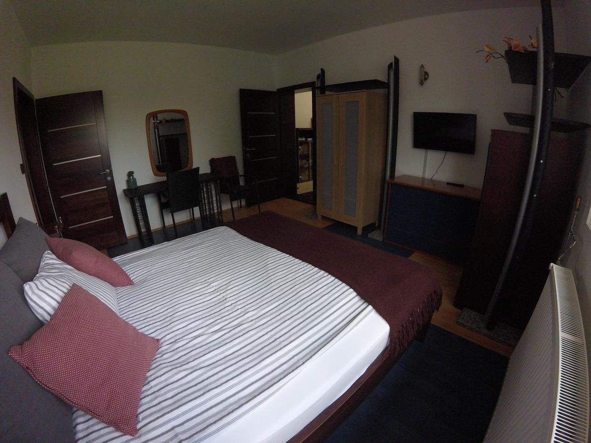 Dozsahaz Hotel Zalaegerszeg Buitenkant foto